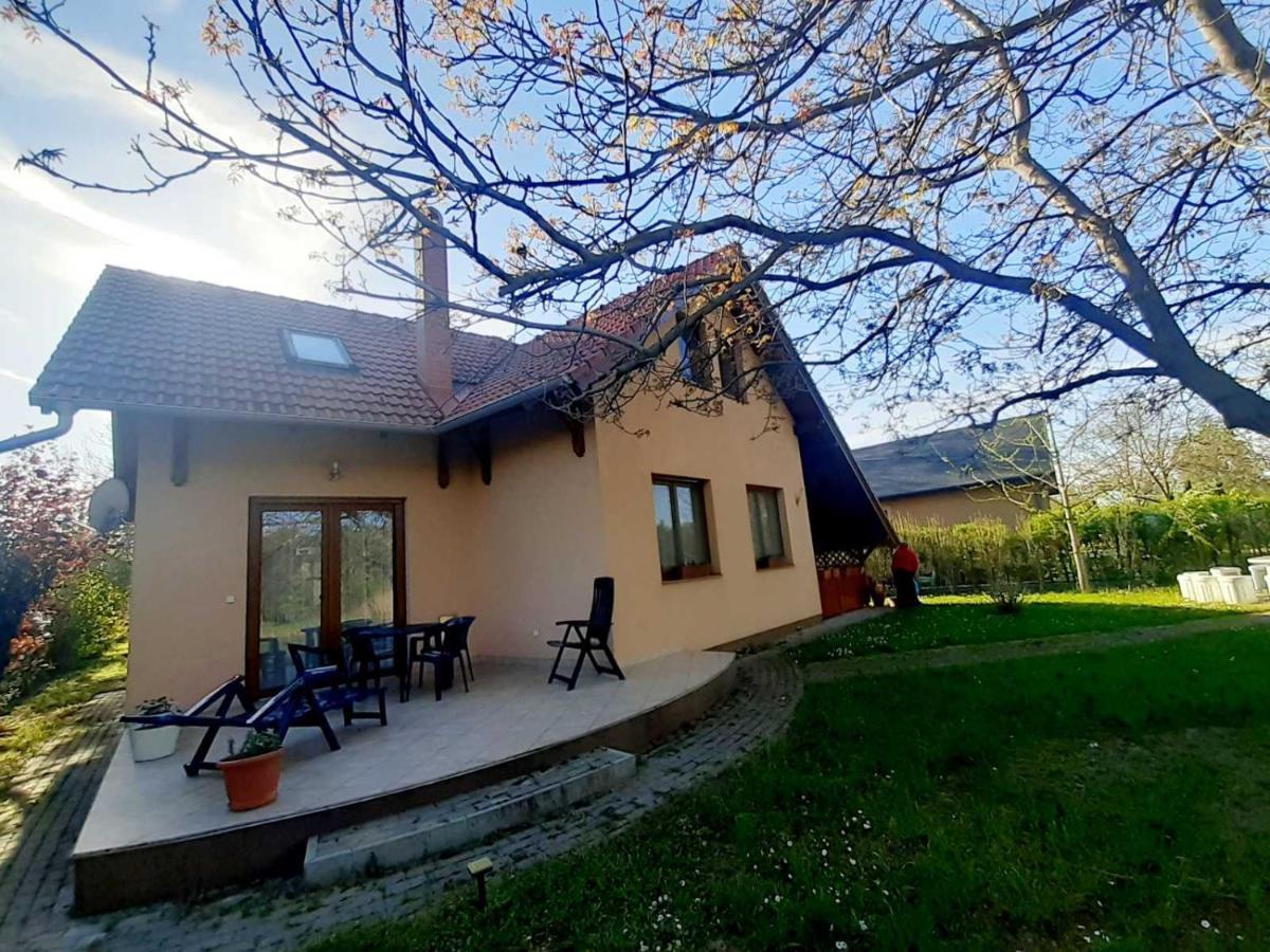 Szemérmetes Erzsók Nyaralóház Villa Gyomaendrőd Exterior foto